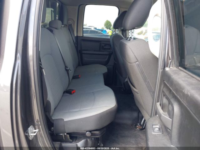 1C6RR7FG2PS538103 RAM 1500 Classic Tradesman  4x4 6'4 Box