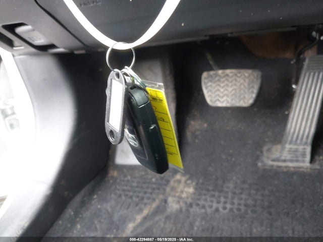 4T3RWRFV1RU133016 Toyota Rav4 Hybrid Xle