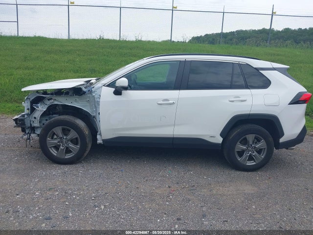 4T3RWRFV1RU133016 Toyota Rav4 Hybrid Xle