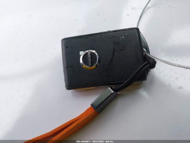 2023 VOLVO XC40 YV4L12UAXP2025895 Photo 10