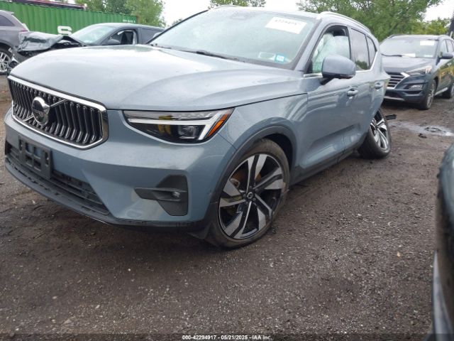 2023 VOLVO XC40 YV4L12UAXP2025895 Photo 1