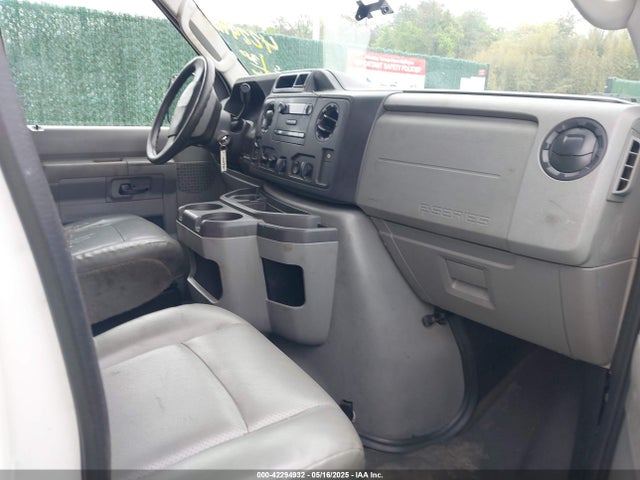 Ford E-250 Commercial 2014 1FTNS2EW7EDA93169 Image 5