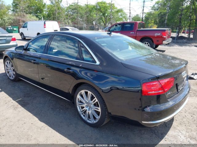 2011 AUDI A8 L WAURVAFD7BN026526 Photo 2