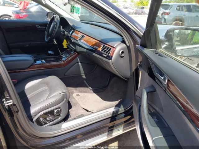2011 AUDI A8 L WAURVAFD7BN026526 Photo 4