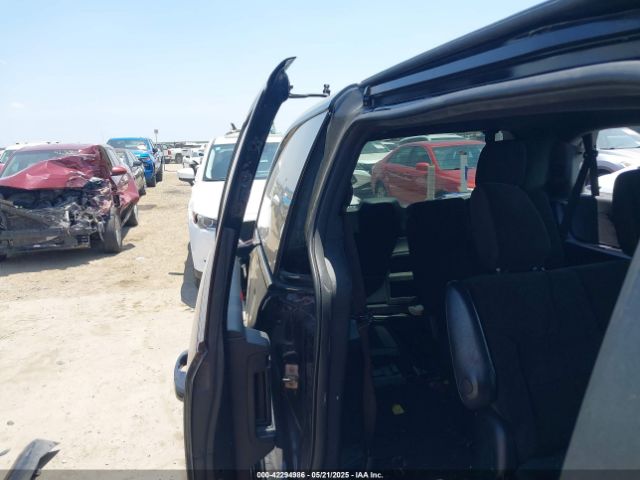 2C4RDGBG9JR153174 Dodge Grand Caravan Se Plus