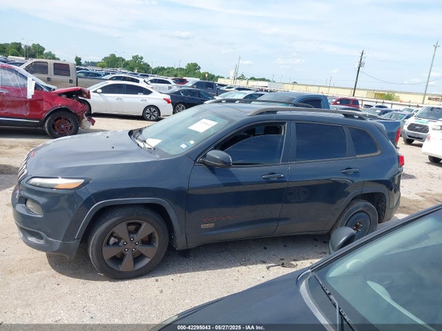 1C4PJLCB2GW346441 Jeep Cherokee 75th Anniversary
