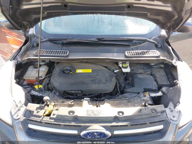 1FMCU9GX3FUC64724 Ford ESCAPE SE