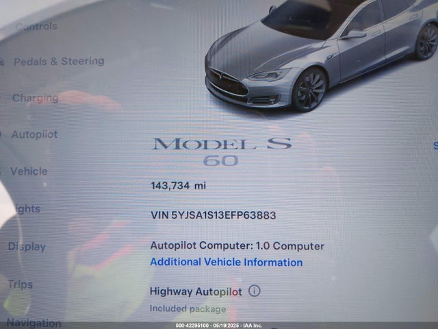 2014 TESLA MODEL S 5YJSA1S13EFP63883 Photo 8
