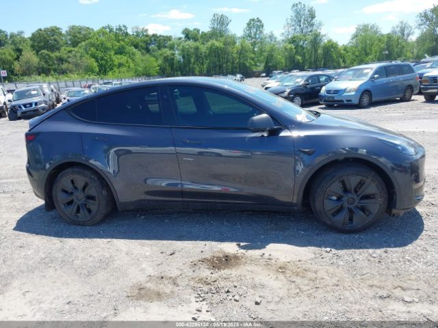 7SAYGDEE1RA305094 Tesla 2024