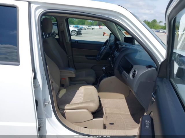 1C4NJRBB9ED709502 Jeep Patriot Sport
