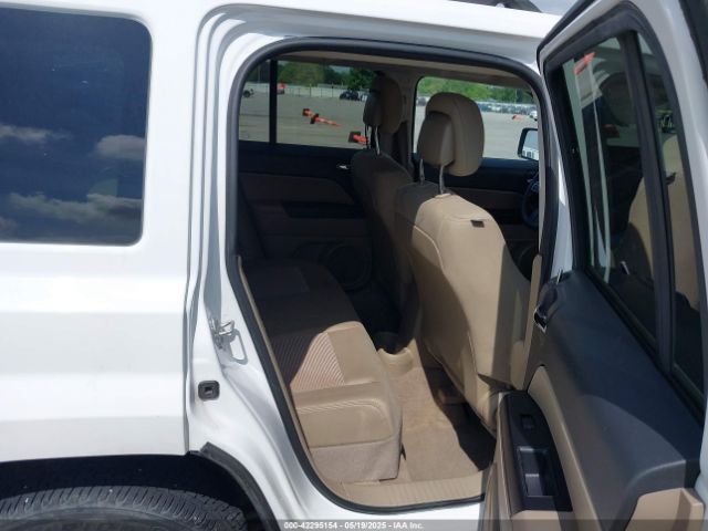 1C4NJRBB9ED709502 Jeep Patriot Sport