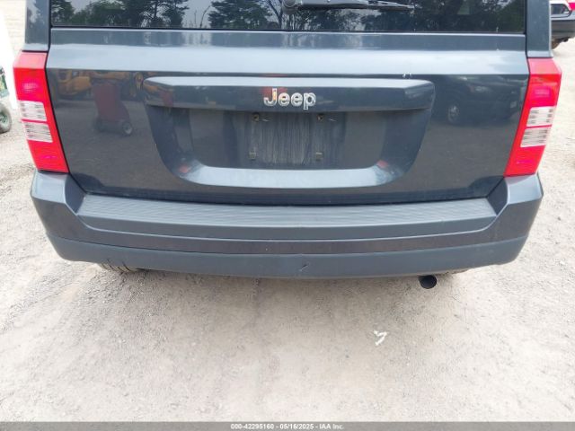 1C4NJPBA7GD526498 Jeep Patriot Sport