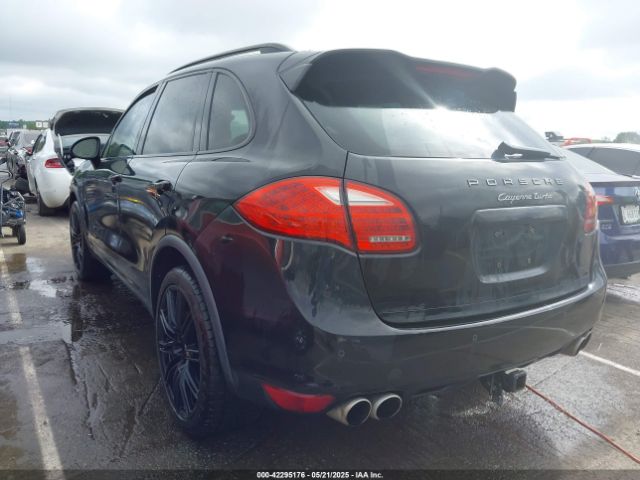 2011 PORSCHE CAYENNE WP1AC2A23BLA84905 Photo 2