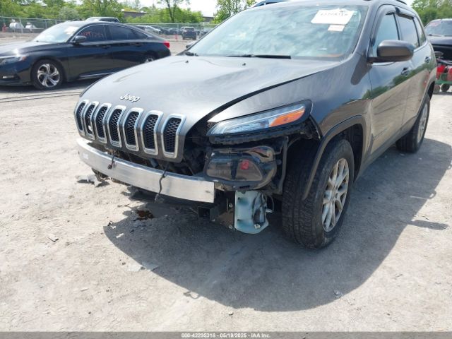 1C4PJMCBXHW515628 Jeep Cherokee Latitude 4x4