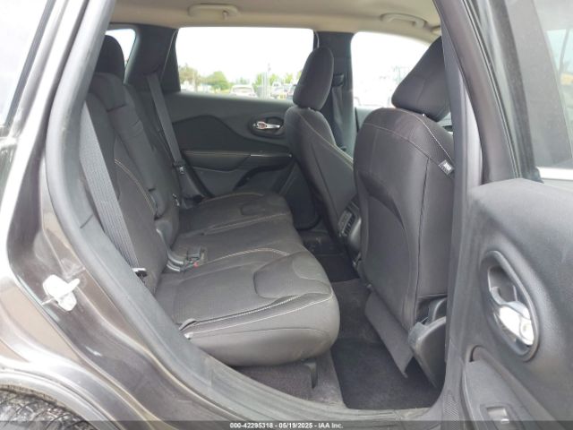 1C4PJMCBXHW515628 Jeep Cherokee Latitude 4x4