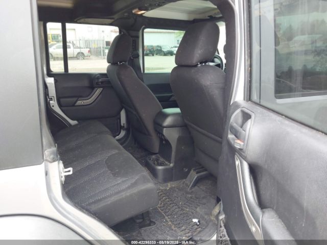 1C4BJWDG0GL142311 Jeep Wrangler Unlimited Sport