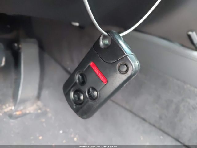 2005 ACURA RL JH4KB16555C004884 Photo 10