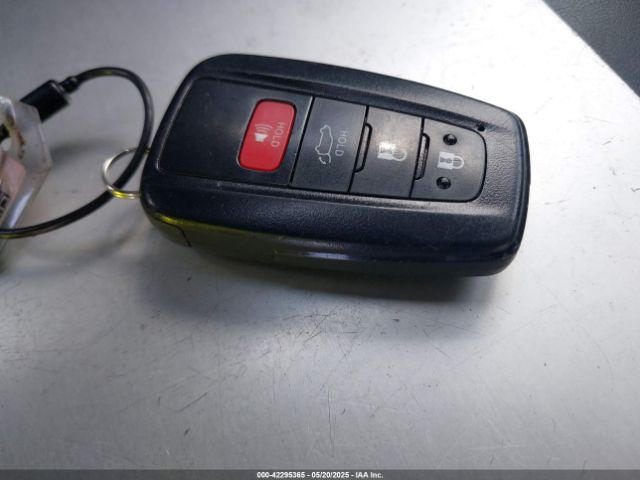 2T3A1RFV4RW411614 Toyota Rav4 Xle Premium