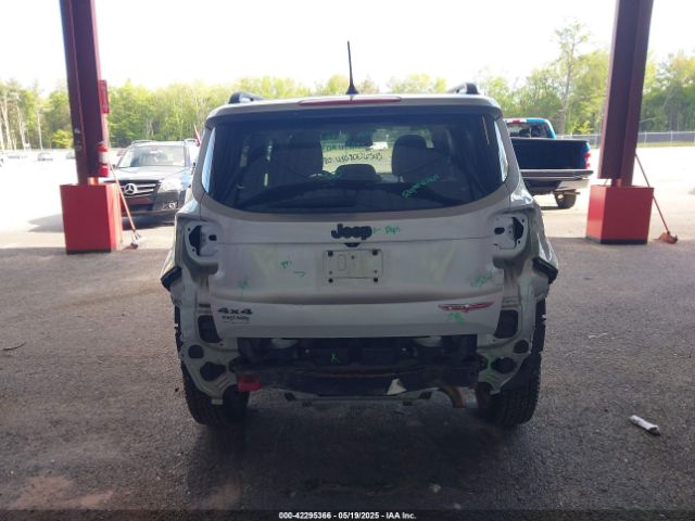 ZACCJBCTXFPC00401 Jeep Renegade Trailhawk