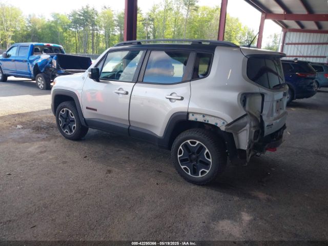 ZACCJBCTXFPC00401 Jeep Renegade Trailhawk