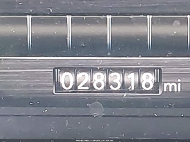 1C6RREJT4RN220879 RAM 1500 Laramie  4x2 5'7 Box