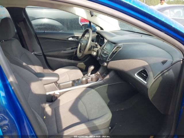 1G1BE5SM0H7194452 Chevrolet Cruze Lt Auto