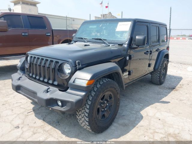 1C4HJXDG4JW191470 Jeep Wrangler Unlimited Sport 4x4