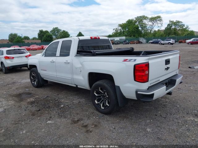 2017 CHEVROLET SILVERADO 1500 1GCVKREC4HZ314068 Photo 2