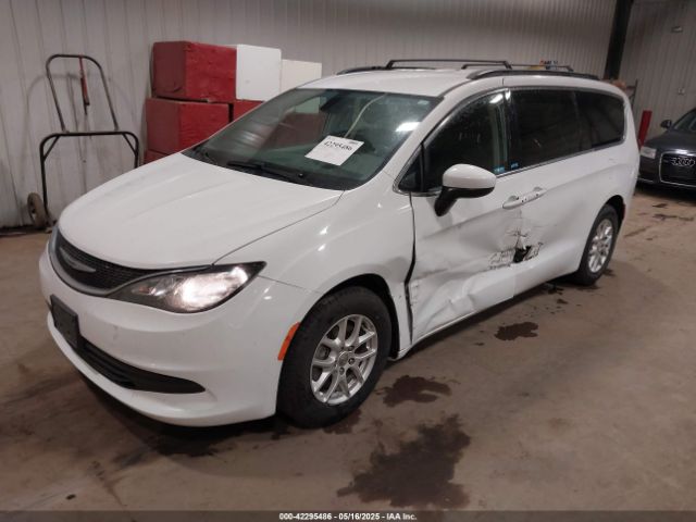 2020 CHRYSLER VOYAGER 2C4RC1DG0LR216548 Photo 1