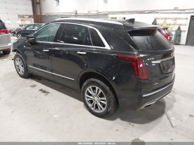 2022 CADILLAC XT5 1GYKNDRS8NZ163725 Photo 2