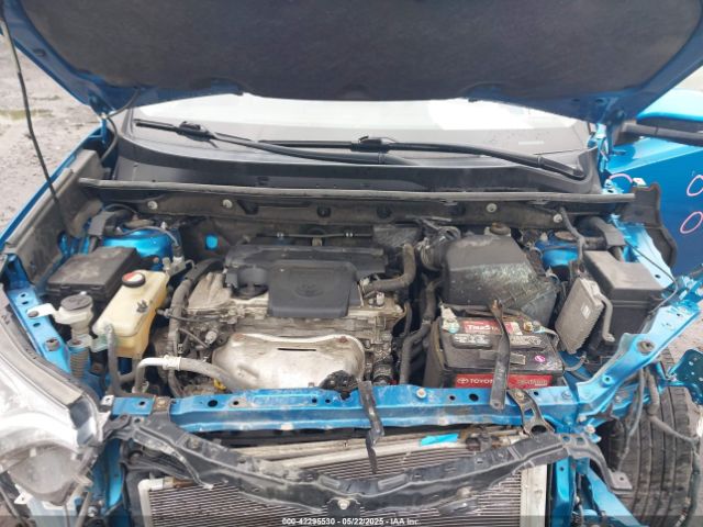 JTMRFREV9GD186218 Toyota Rav4 Xle