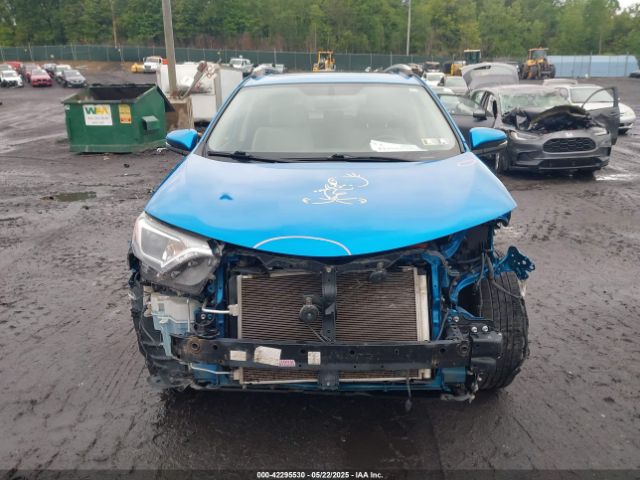 JTMRFREV9GD186218 Toyota Rav4 Xle