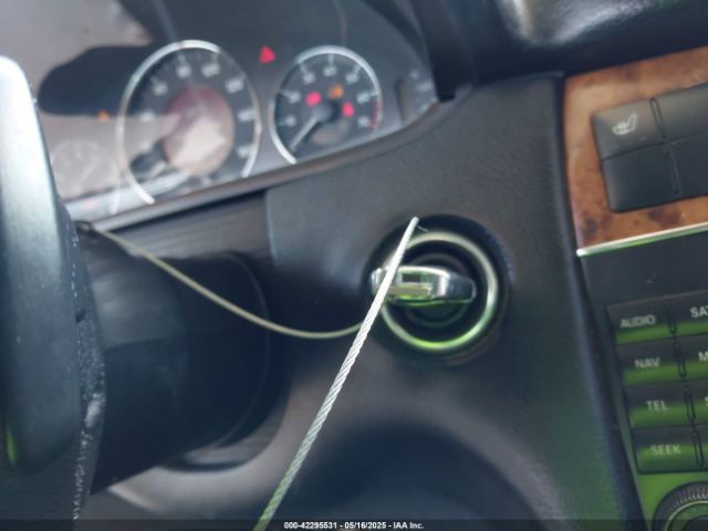 2008 MERCEDES-BENZ CLK 550 WDBTK72F58T089686 Photo 10