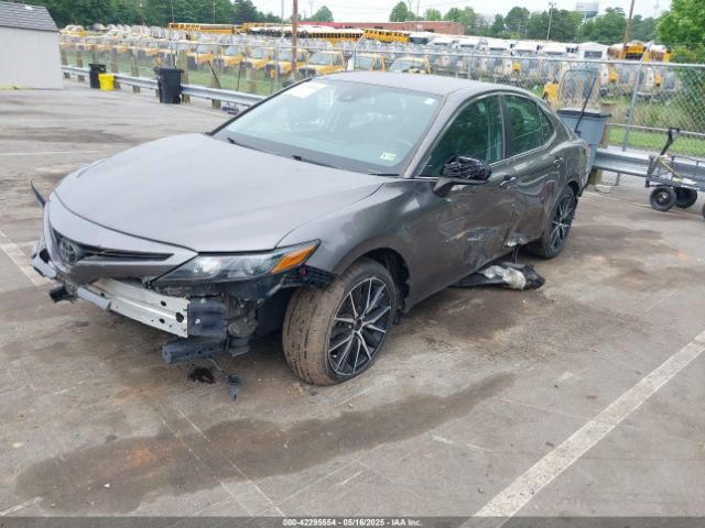 2021 TOYOTA CAMRY 4T1G11AK0MU483176 Photo 1