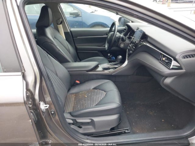 2021 TOYOTA CAMRY 4T1G11AK0MU483176 Photo 4