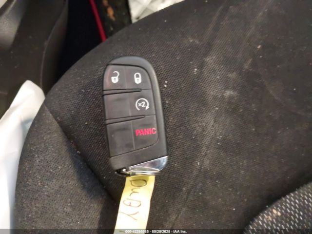 ZACCJBBT9GPD99833 Jeep Renegade Latitude