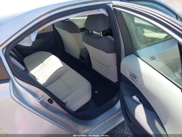 JTDEAMDE2MJ017205 Toyota Corolla Hybrid Le