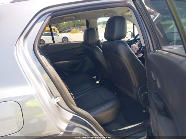 KL7CJPSB6KB879252 Chevrolet Trax Lt