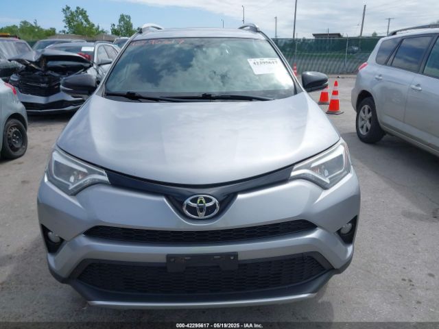 2T3JFREV3GW412382 Toyota RAV4 SE