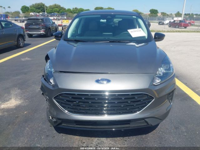 1FMCU0BZ4MUB14560 Ford Escape Se Hybrid