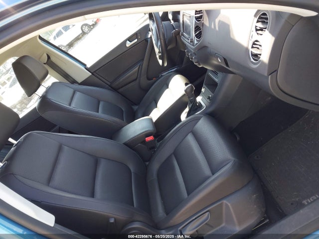 WVGBV7AX9HK028177 Volkswagen 2.0 tsi