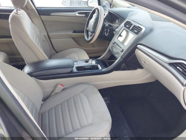 3FA6P0HD6JR279863 Ford FUSION SE