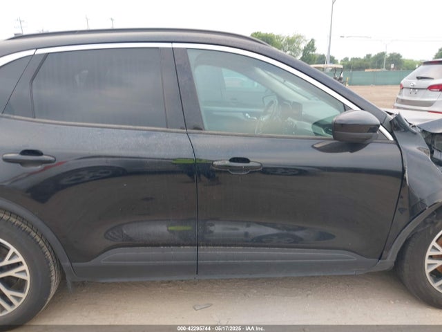 1FMCU0H63LUA31648 Ford Escape