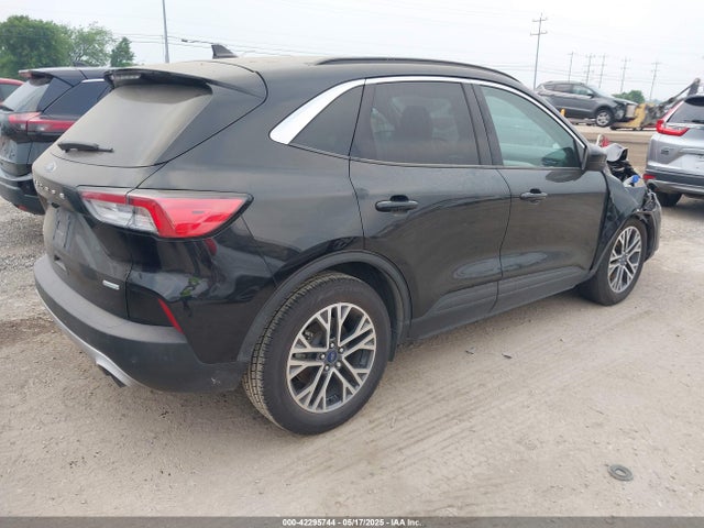 1FMCU0H63LUA31648 Ford Escape