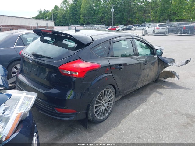 1FADP3L93GL275711 Ford FOCUS ST