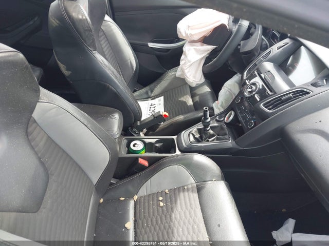 1FADP3L93GL275711 Ford FOCUS ST