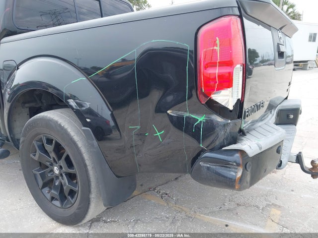 1N6AD0ER5JN722856 Nissan Frontier Sv