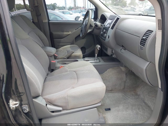 1N6AD0ER5JN722856 Nissan Frontier Sv