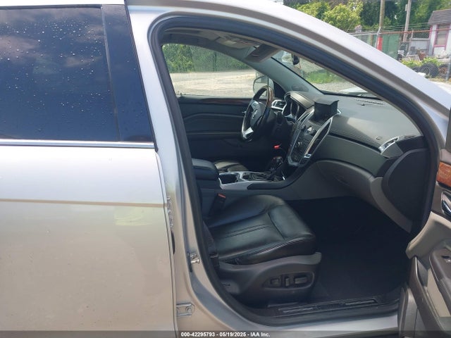 2011 CADILLAC SRX 3GYFNEEY4BS521137 Photo 4