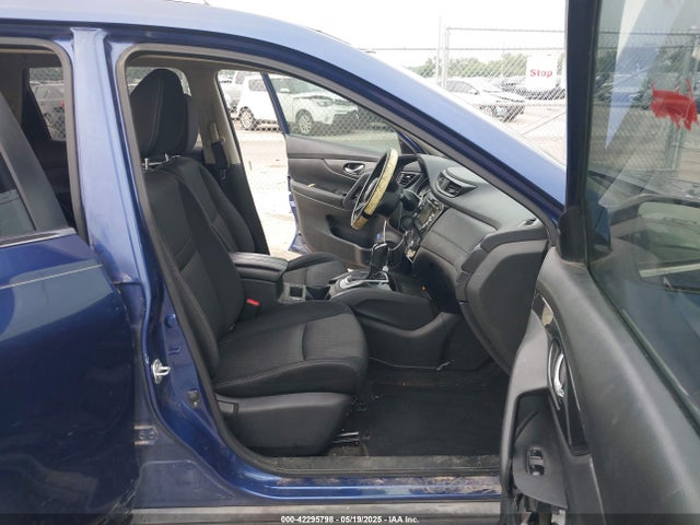 JN8AT2MT5HW141025 Nissan 2017
